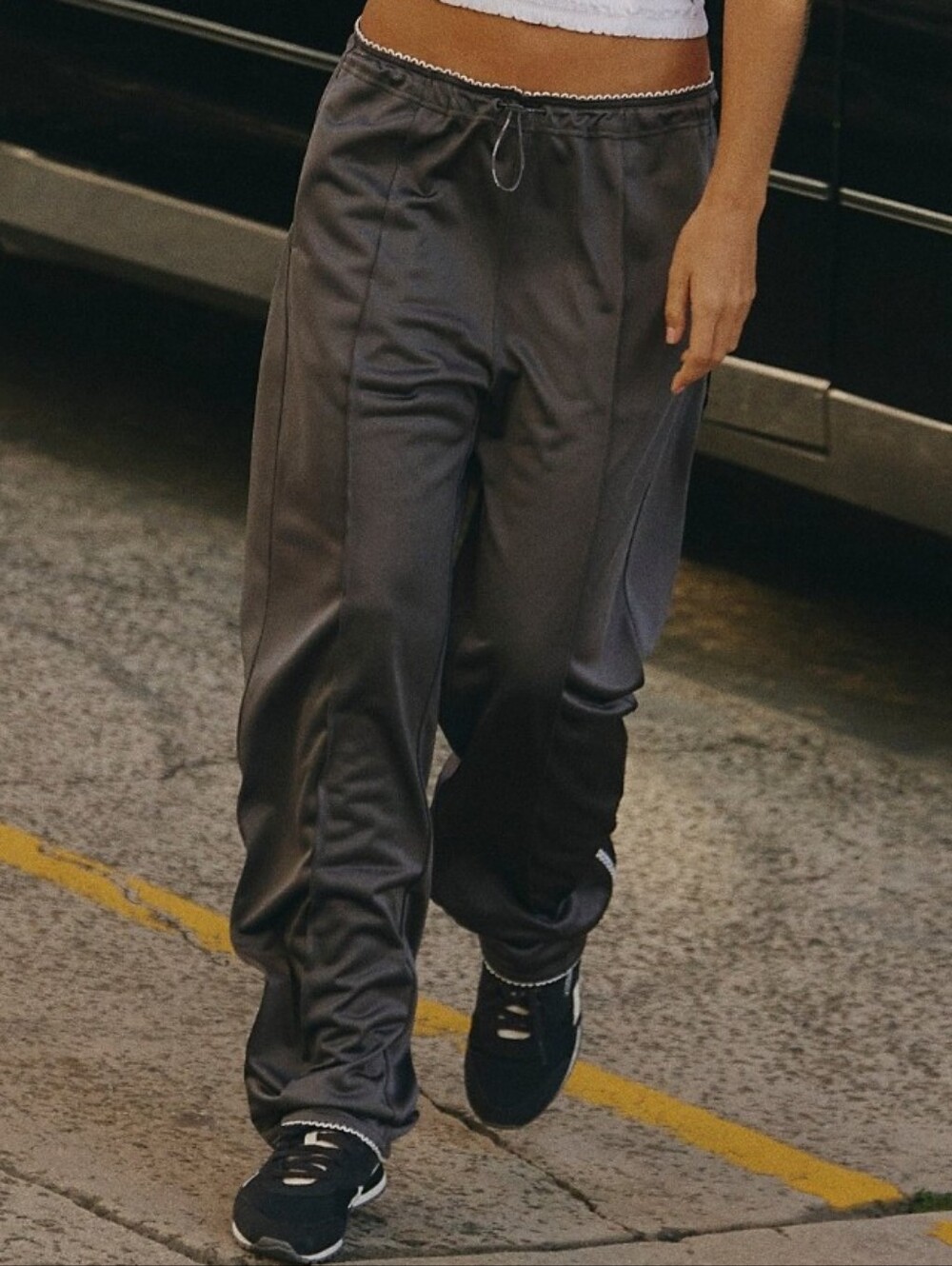 FREE PEOPLE FP MOVEMENT Roll With It Pants NWT Gun Metal. Medium